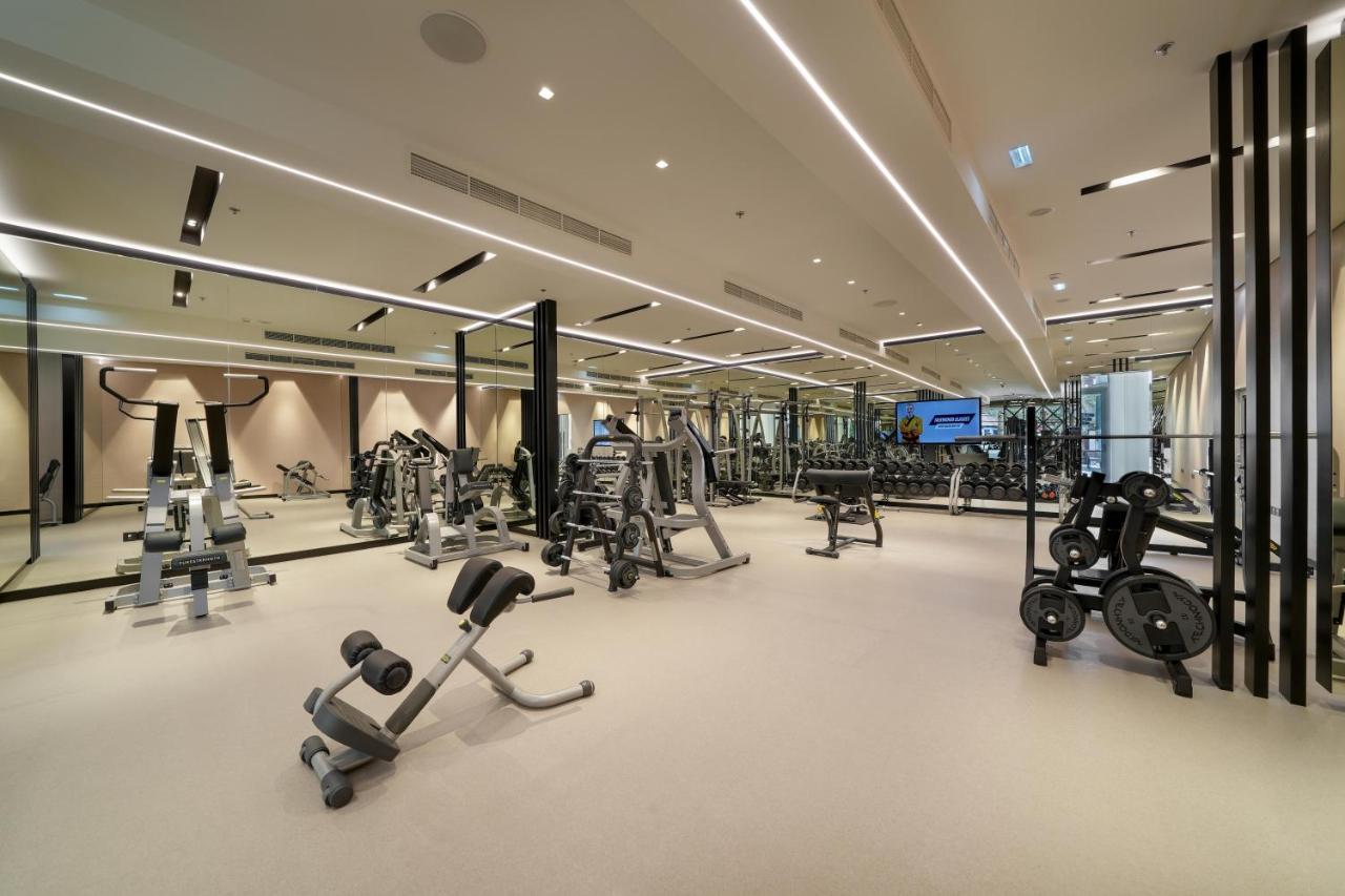Hotel Al Ain Rotana Exterior foto The gym at The Dorchester