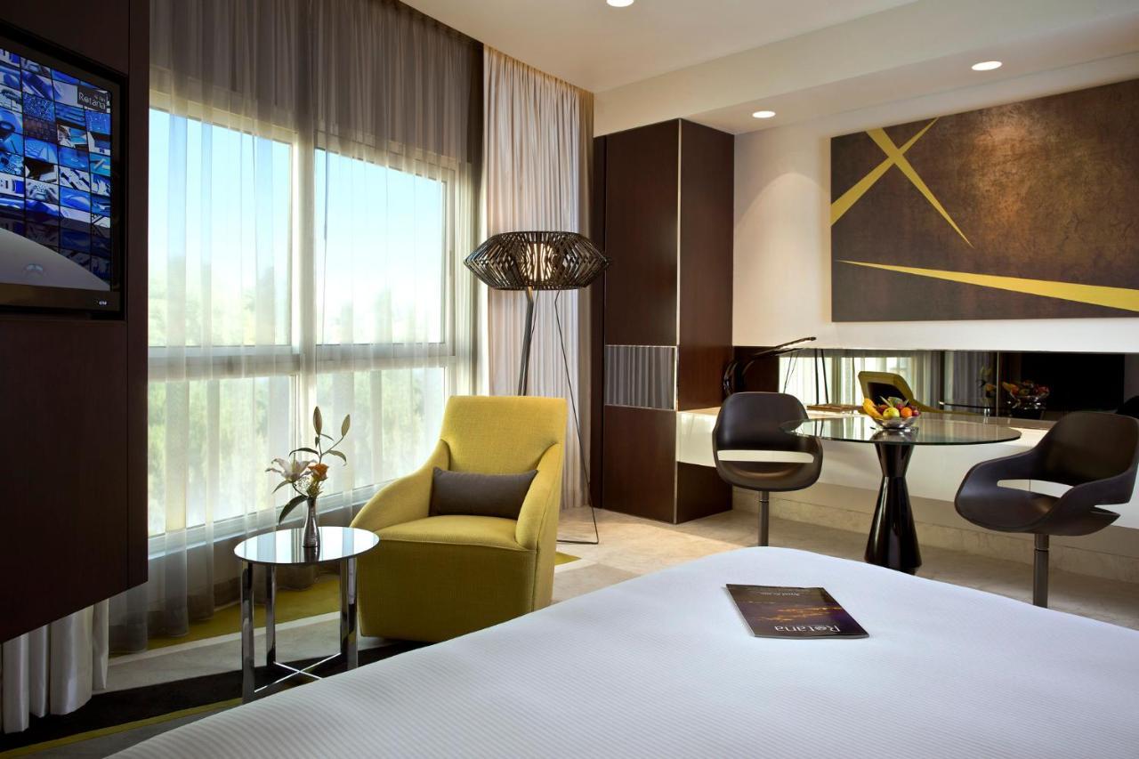 Hotel Al Ain Rotana Habitación foto